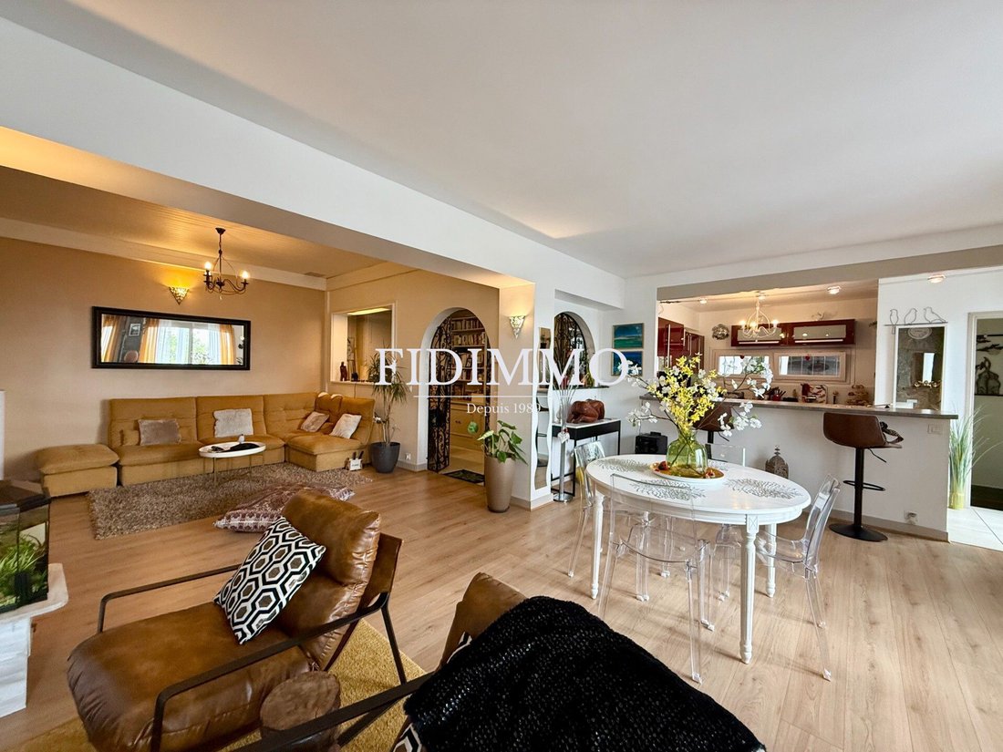 House in Chennevieres-sur-Marne, Ile-de-France, France 1 - 17766779