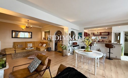 House in Chennevieres-sur-Marne, Ile-de-France, France 1