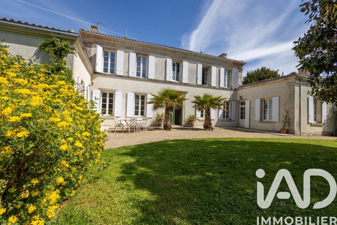 House in Francois, Nouvelle-Aquitaine, France 1 - 17768243