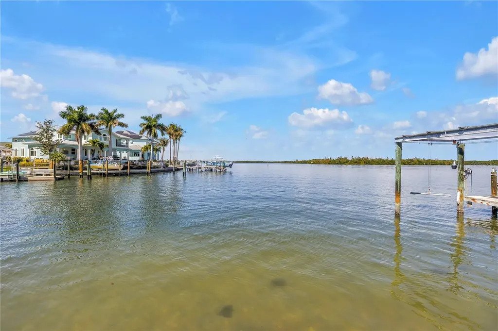 Land in St. Petersburg, Florida, United States 5 - 17766959