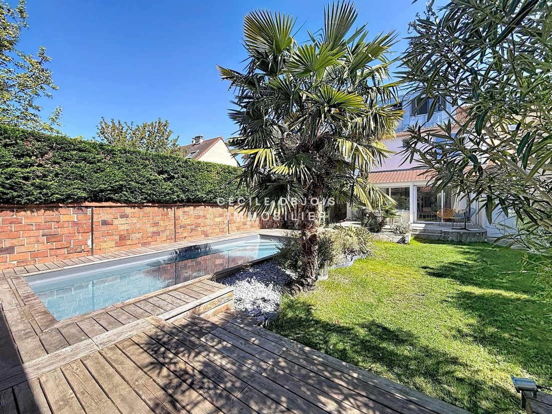 House in Peri, Joinville-le-Pont, France 1 - 17769738