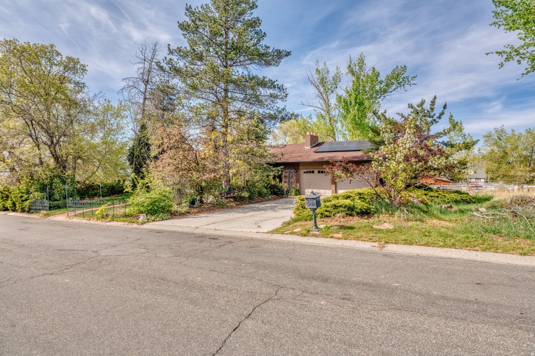 House in Sandy, Utah, United States 2 - 17671689