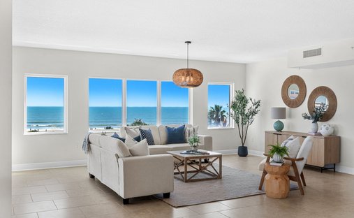 Condo in Cocoa Beach, Florida, United States 1