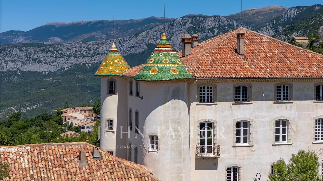 Castle in Aiguines, Provence-Alpes-Côte d'Azur, France 5 - 17408050