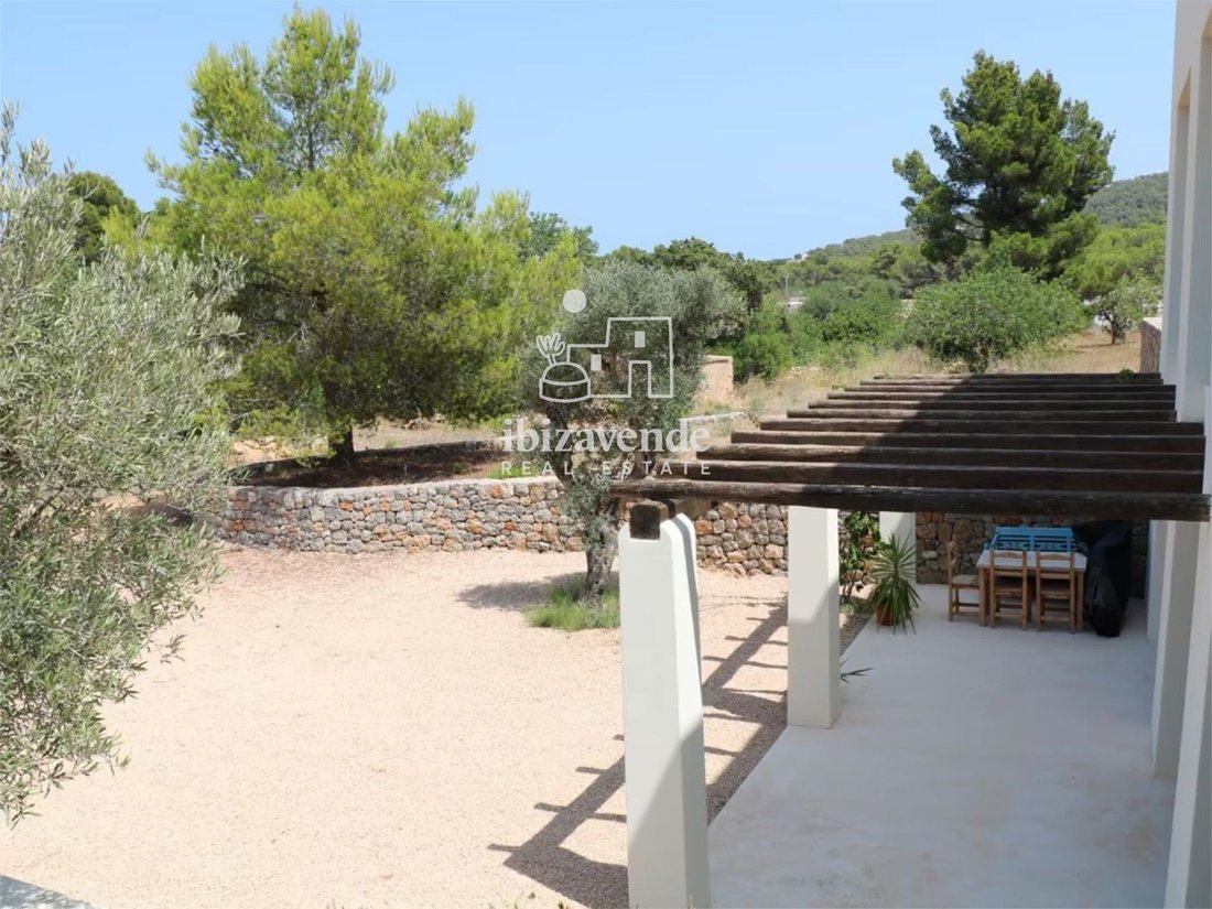 House in Sant Carles de Peralta, Santa Eularia des Riu, Balearic Islands 4 - 17767188