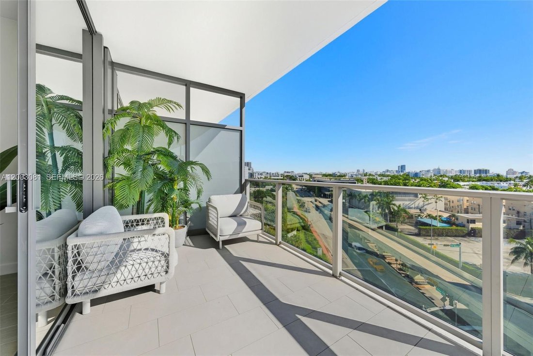 Condo in Miami Beach, Florida, United States 5 - 17764674