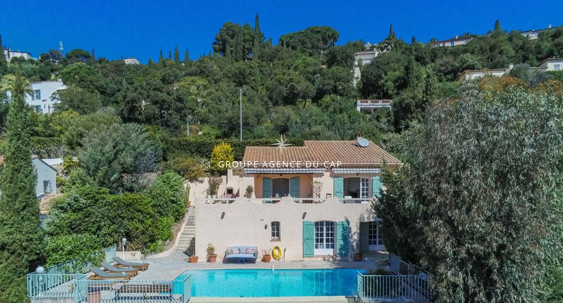 Villa in Les Issambres, Roquebrune-sur-Argens, France 1 - 17766099