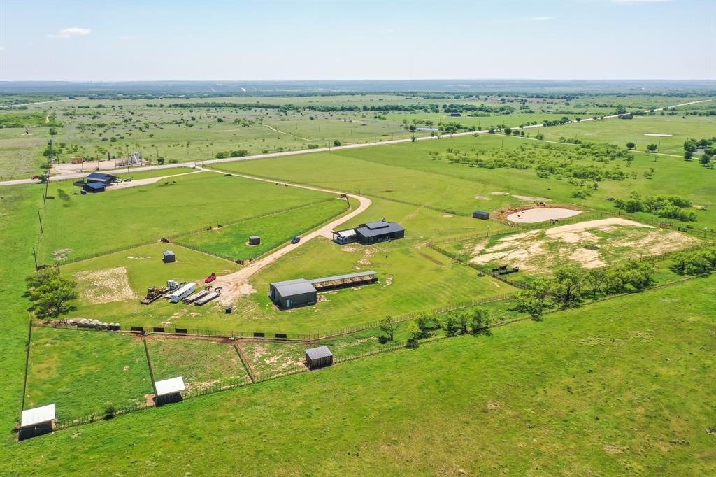 House in Weatherford, Texas, United States 2 - 17769154