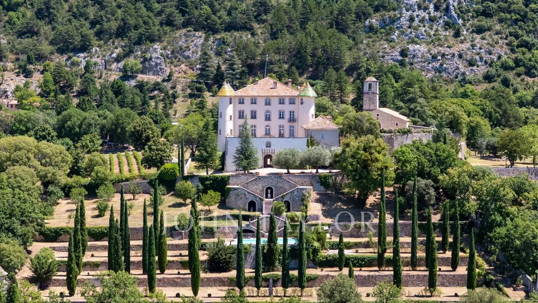 Castle in Aiguines, Provence-Alpes-Côte d'Azur, France 3 - 17408050