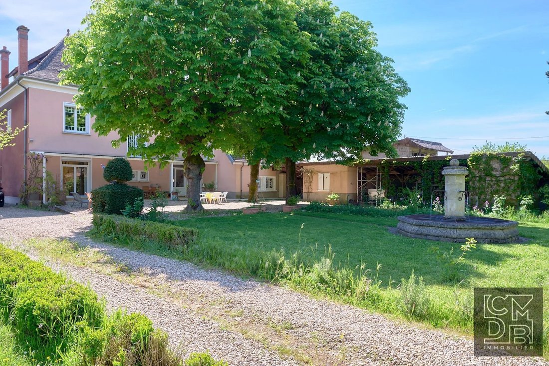 Estate in Blanches Fleurs, Beaune, France 2 - 15869978