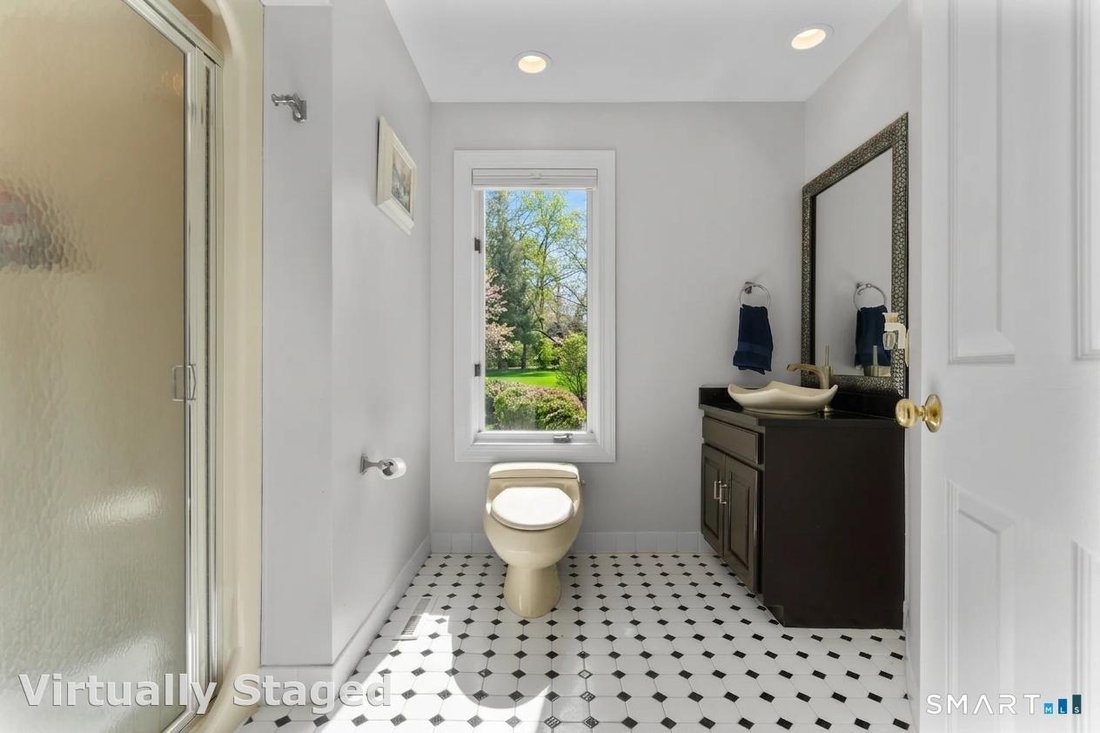 House in Monroe, Connecticut, United States 3 - 17768311