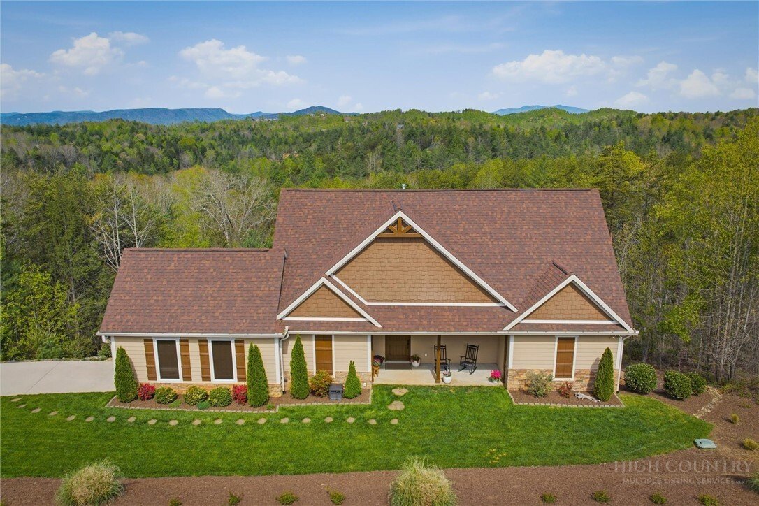 House in Lenoir, North Carolina, United States 1 - 17764040