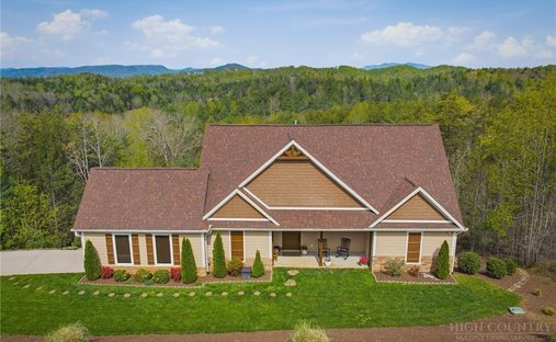 House in Lenoir, North Carolina, United States 1