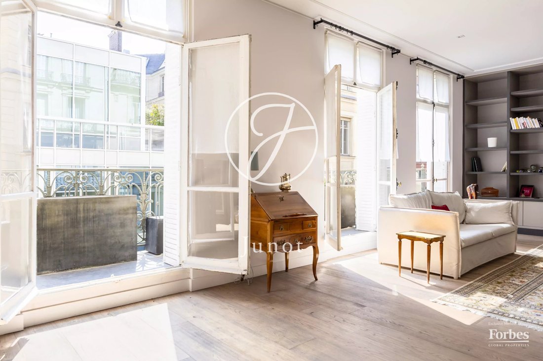 Apartment in Chaillot, Paris 16e Arrondissement, Paris 5 - 16335237
