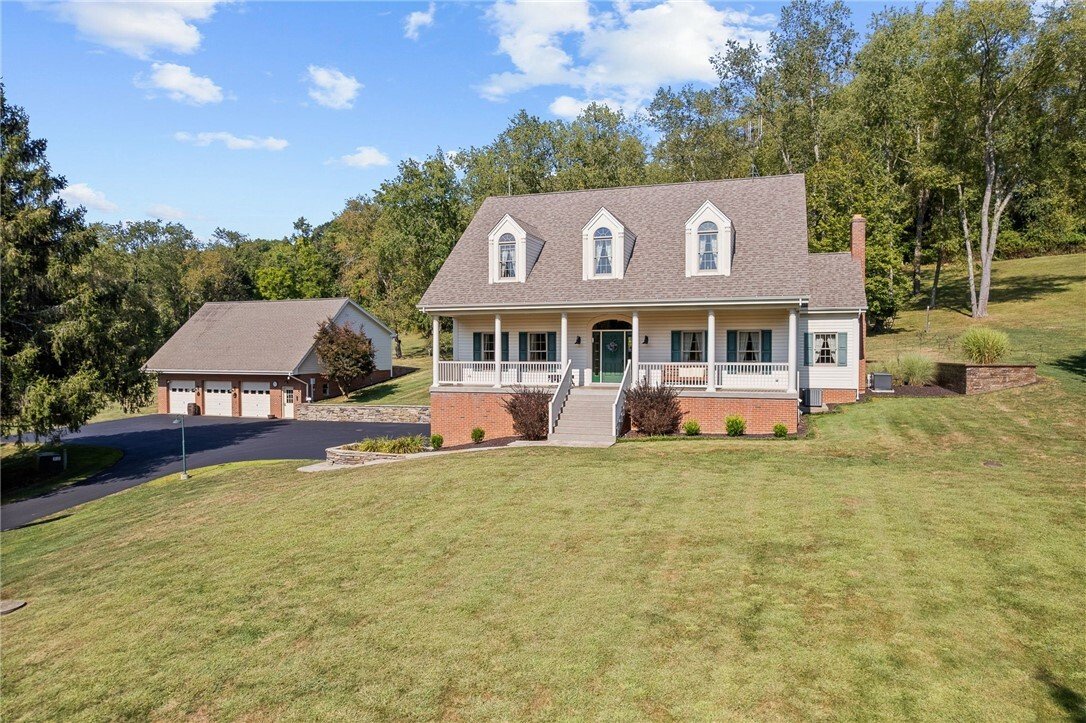 House in Charleroi, Pennsylvania, United States 1 - 17763429