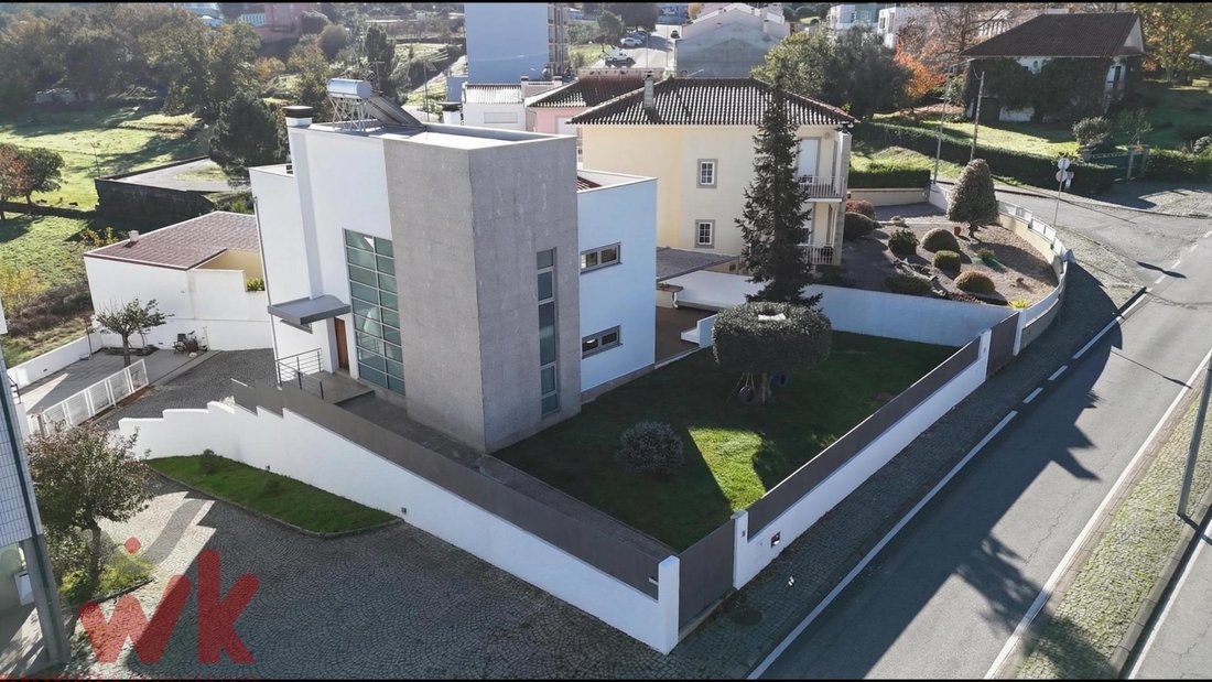 Villa in Oliveira do Hospital, Coimbra District, Portugal 1 - 17767510