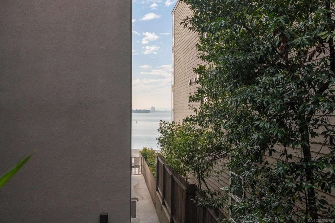 Condo in San Diego, California, United States 3 - 17764157