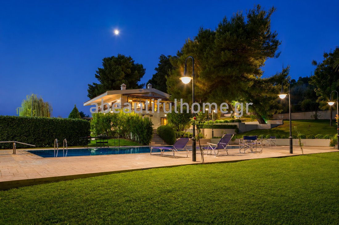 Villa in Malesina, Thessaly and Central Greece, Greece 4 - 17764388