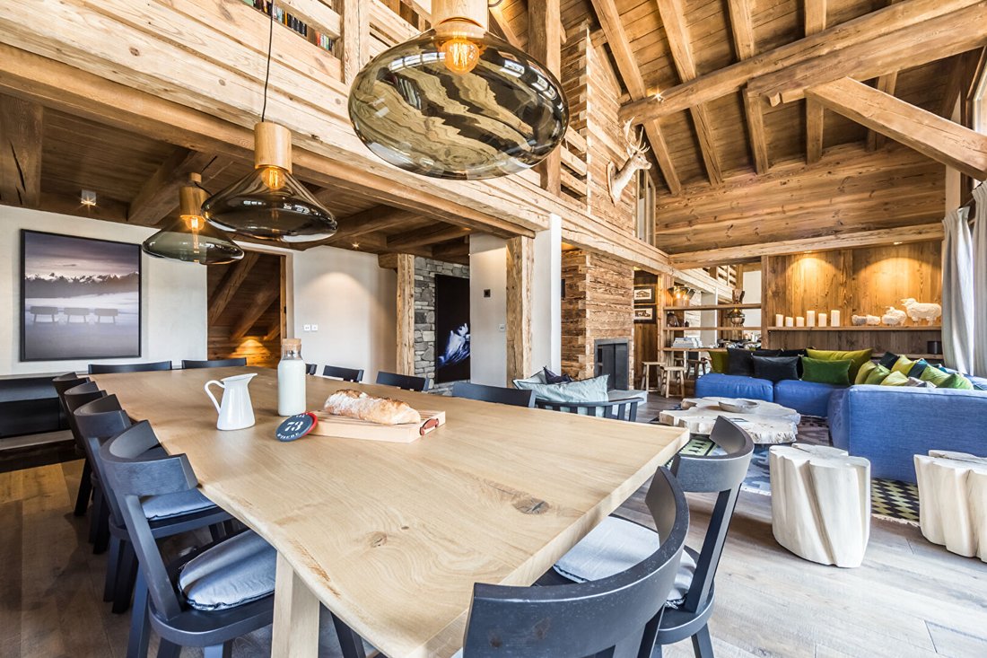 Chalet in Val-d'Isere, Auvergne-Rhône-Alpes, France 2 - 17741075