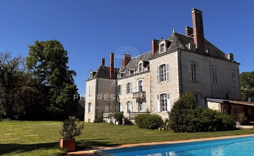 Castle in Neuvy-Pailloux, Centre-Val de Loire, France 1