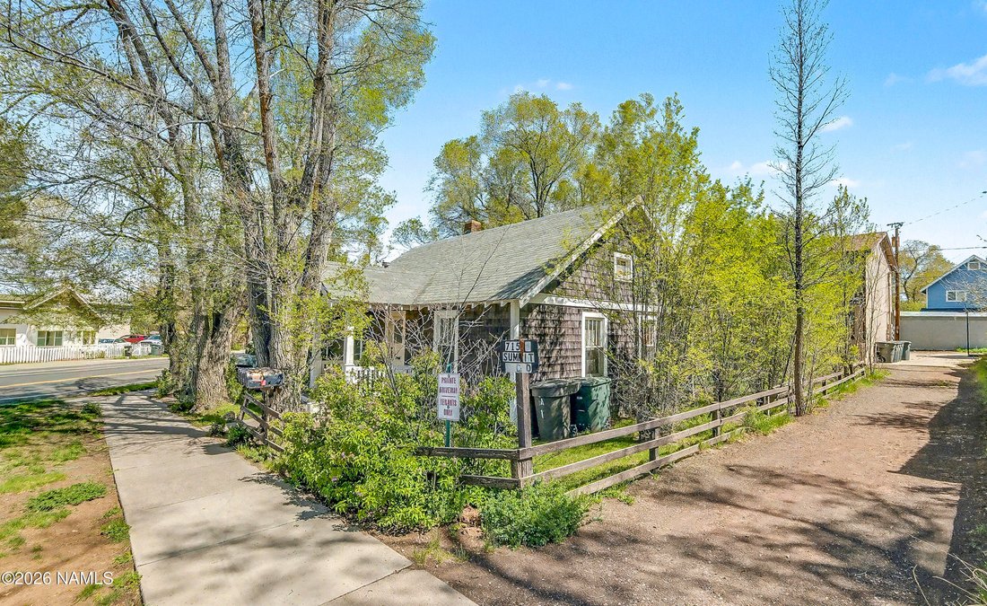 Flagstaff, Arizona, United States 2 - 17765685