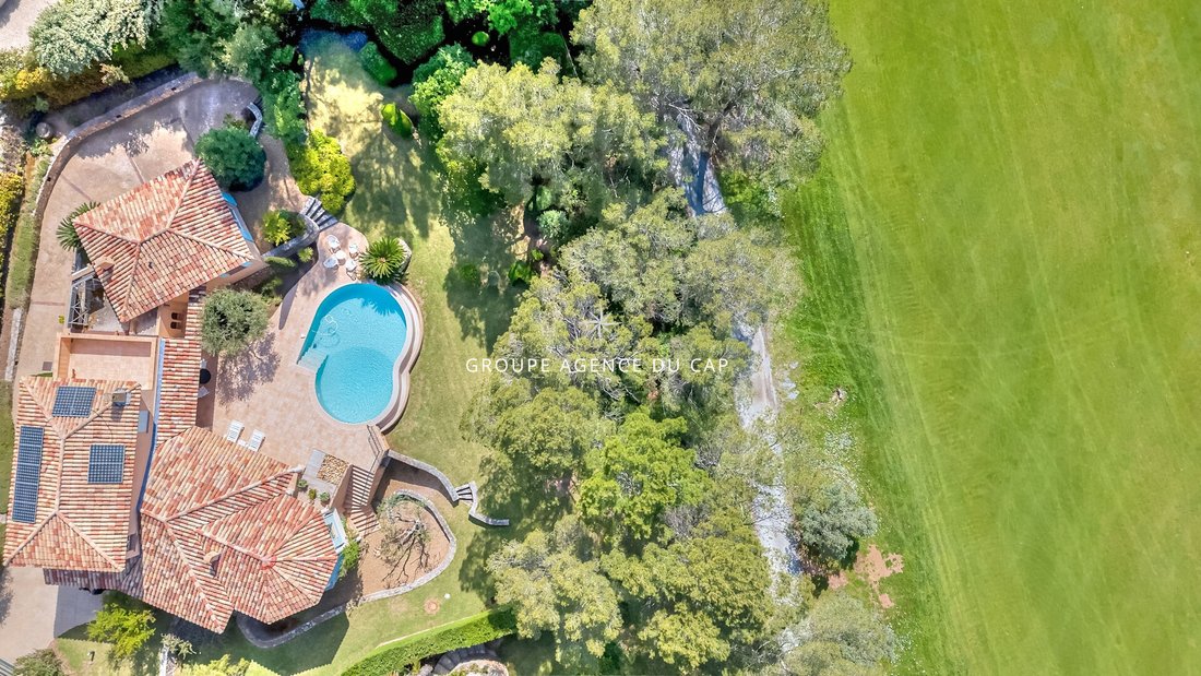 Villa in Le Dramont-Agay-Anthéor-Le Trayas, Saint-Raphaël, France 3 - 17764960