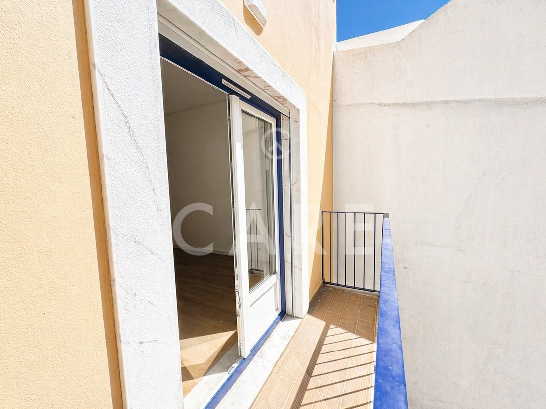 Apartment in Arroios, Lisbon, Portugal 4 - 17763139