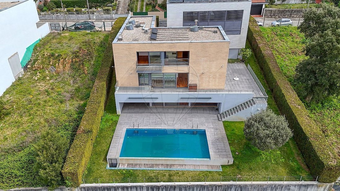 House in Mafamude e Vilar do Paraiso, Porto District, Portugal 5 - 17764459