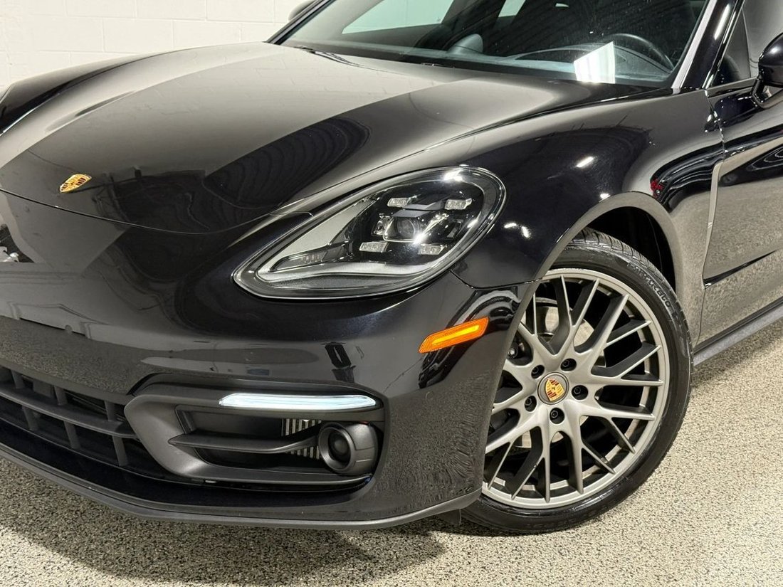 Sedan in Northbrook, IL, United States 3 - 17769527