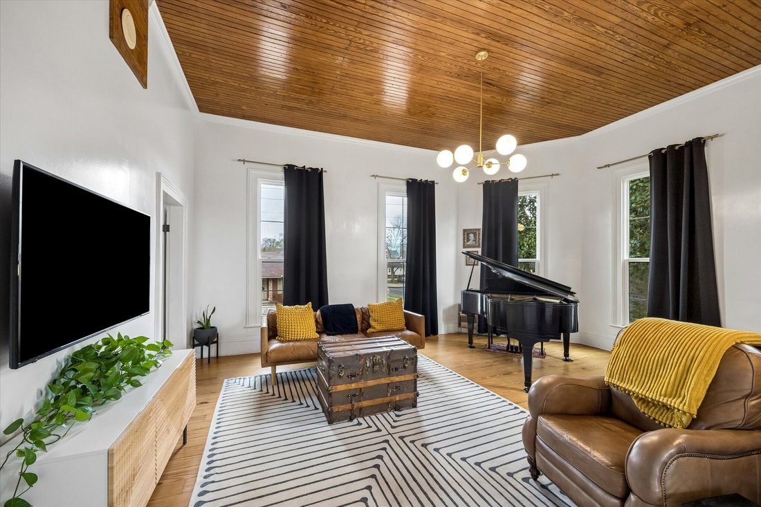 House in Brenham, Texas, United States 3 - 17395656