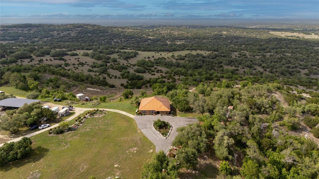 House in Johnson City, Texas, United States 3 - 17765644