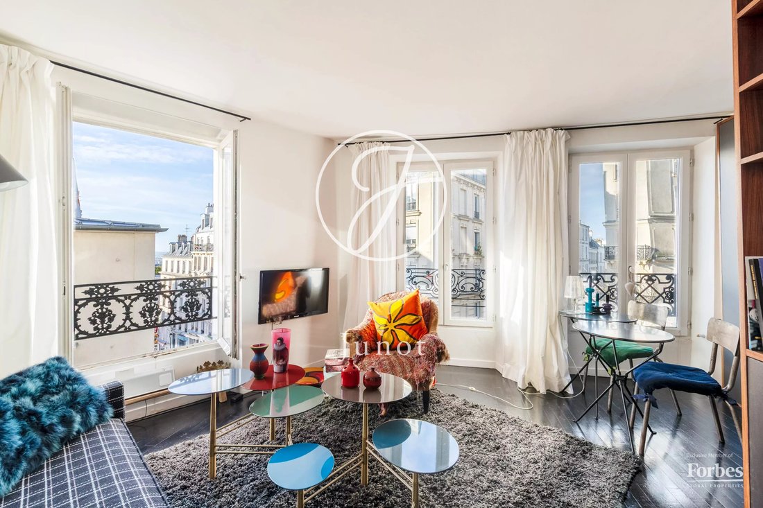 Apartment in Montmartre, Paris 18e Arrondissement, Paris 1 - 16898836