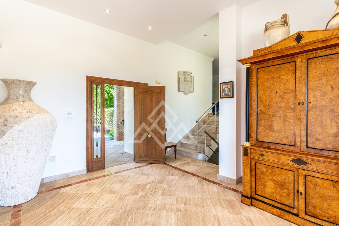 Villa in Benahavis, Andalusia, Spain 2 - 17763040