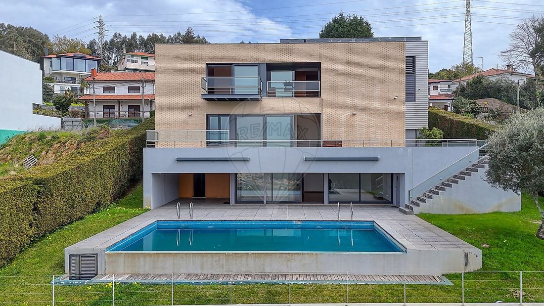 House in Mafamude e Vilar do Paraiso, Porto District, Portugal 4 - 17764459