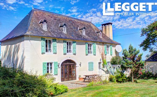 House in Navarrenx, Nouvelle-Aquitaine, France 1