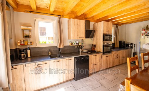 Villa in Saint-Etienne-de-Tinée, Provence-Alpes-Côte d'Azur, France 1