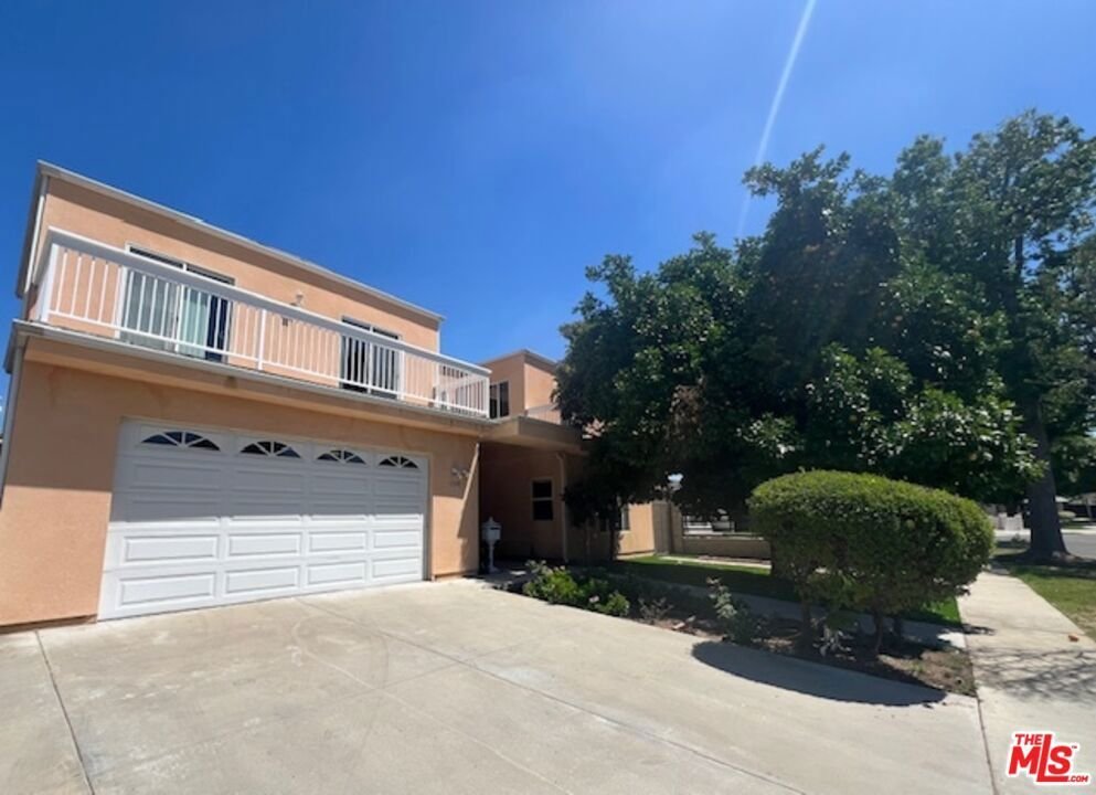 House in Los Angeles, California, United States 1 - 17696529