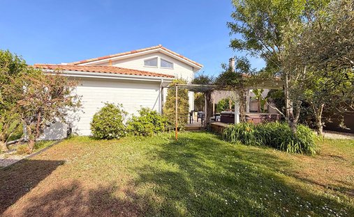 Villa in Mestras, Gujan-Mestras, France 1
