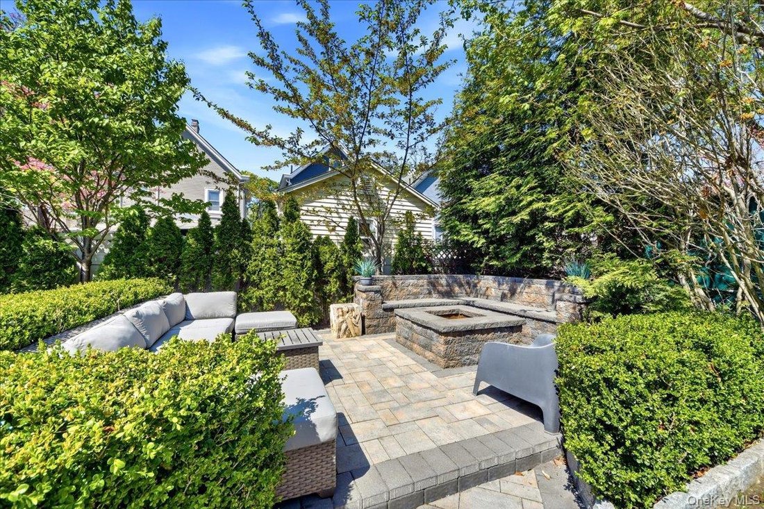 House in New York, New York, United States 3 - 17767318
