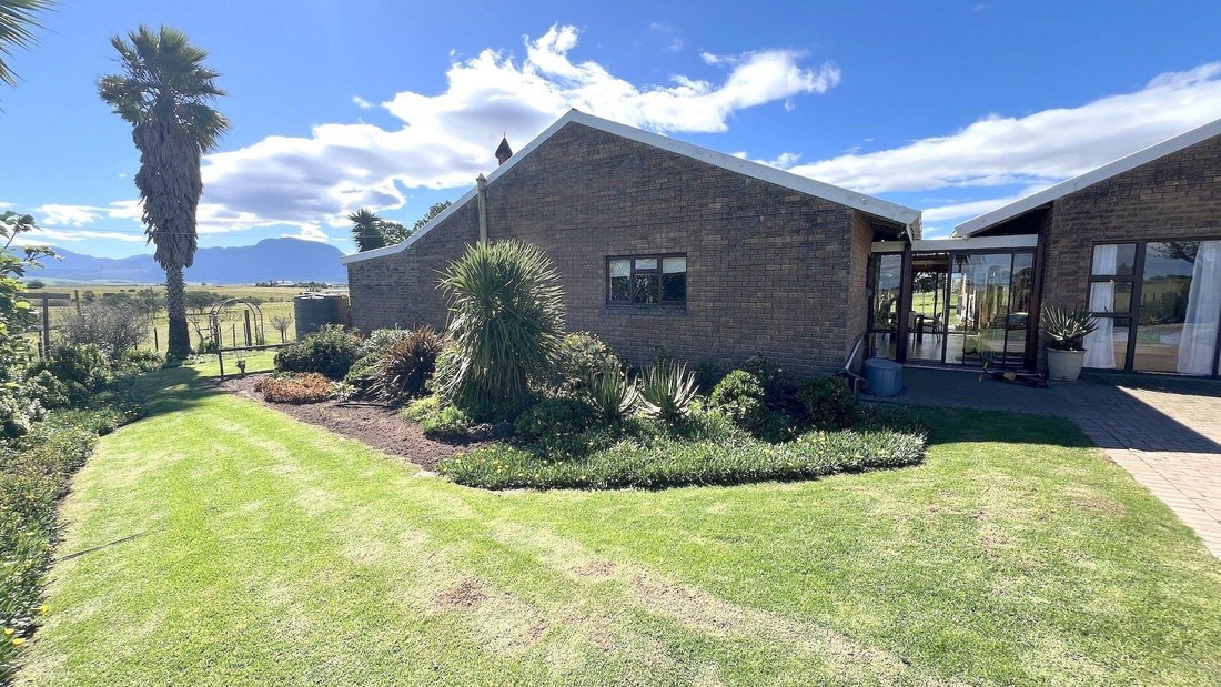 Farm Ranch in George, Western Cape, South Africa 1 - 17765496
