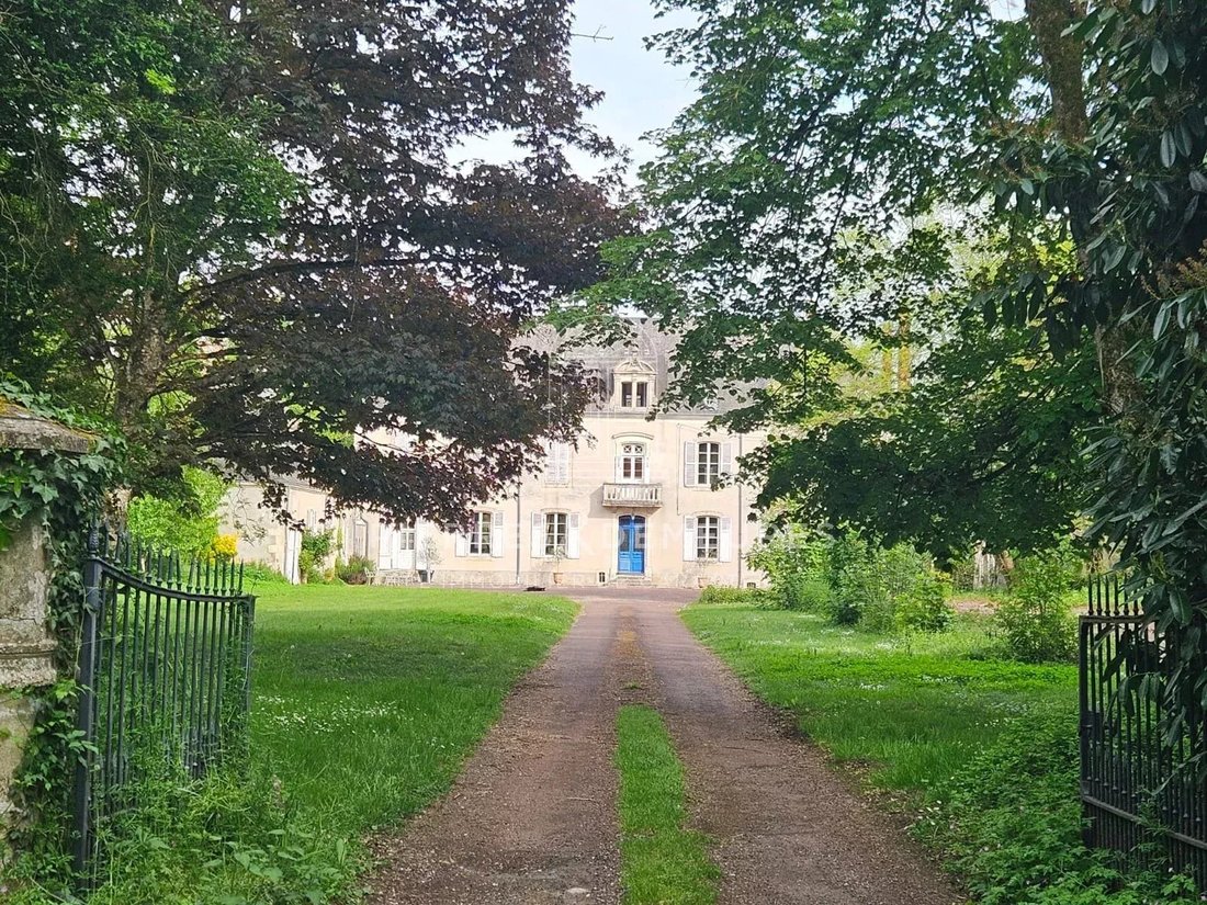 Castle in Neuvy-Pailloux, Centre-Val de Loire, France 2 - 17766129