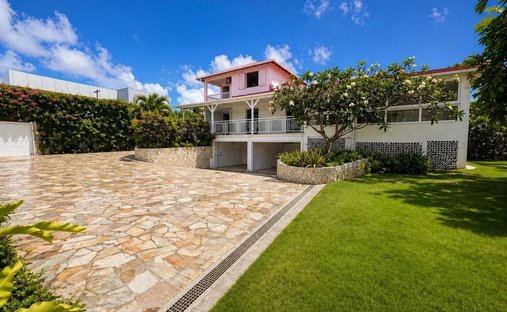 House in Baie-Mahault, Basse-Terre, Guadeloupe 1