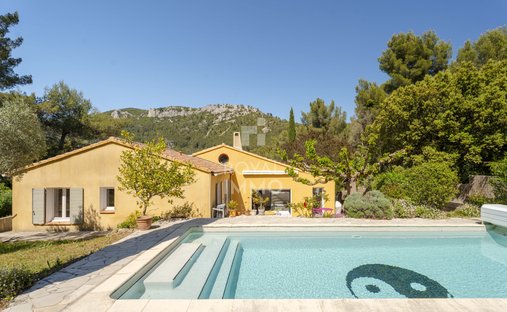 Villa in Le Faron-Fort-Rouge, Toulon, France 1