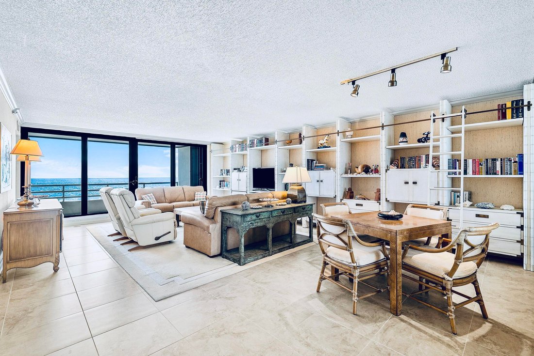 Condo in Boca Raton, Florida, United States 1 - 17628672