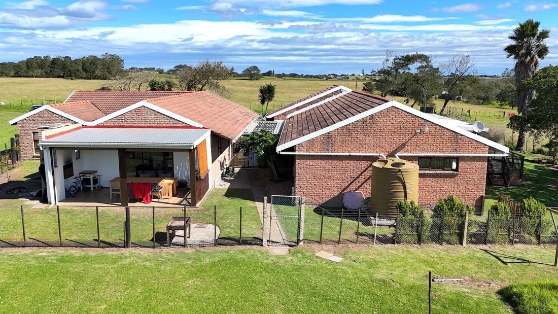 Farm Ranch in George, Western Cape, South Africa 2 - 17765496