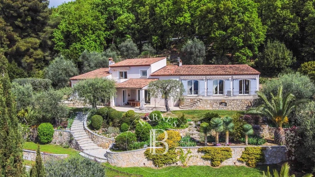 Villa in Grasse, Provence-Alpes-Côte d'Azur, France 4 - 17766090