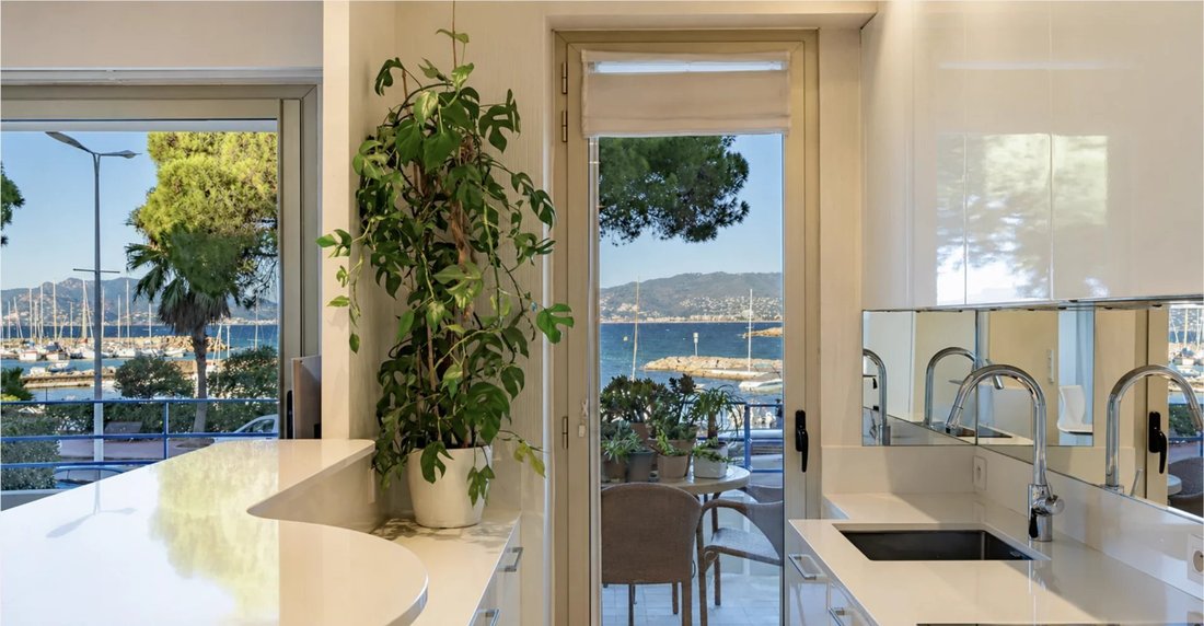 Apartment in French Riviera, Provence-Alpes-Côte d'Azur, France 4 - 17764964