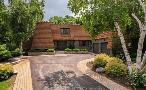 House in Barrie, Ontario, Canada 1