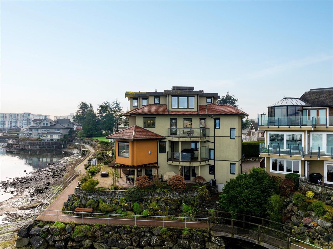 House in Sidney, British Columbia, Canada 2 - 17769266