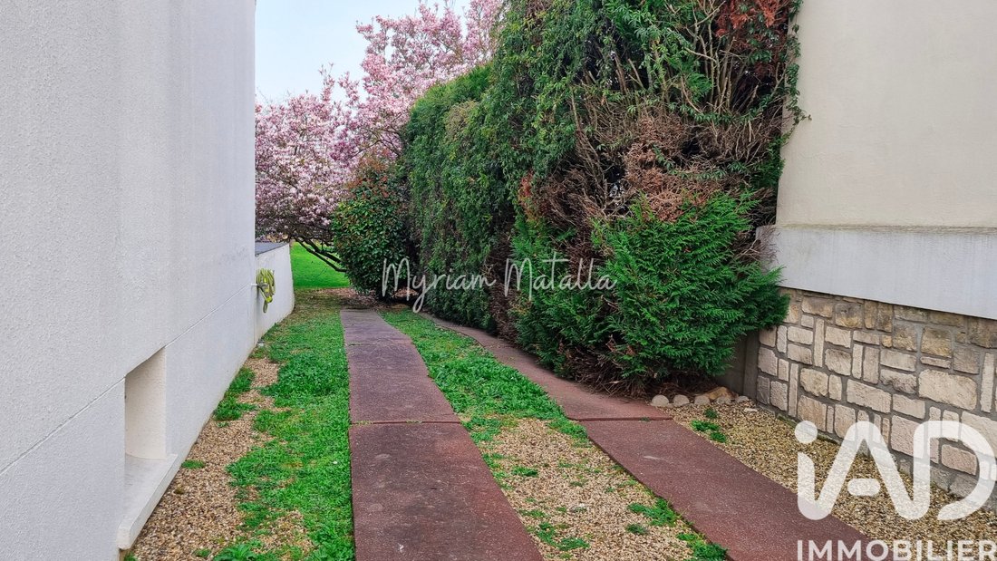 House in Saint-Brice-sous-Foret, Ile-de-France, France 4 - 17366346